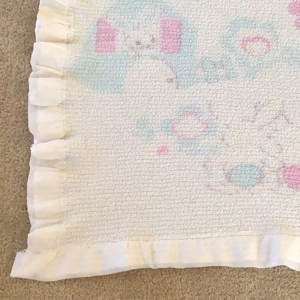 Vintage Baby Blanket, 29” x 29”, 1970s - Picture 5 of 14